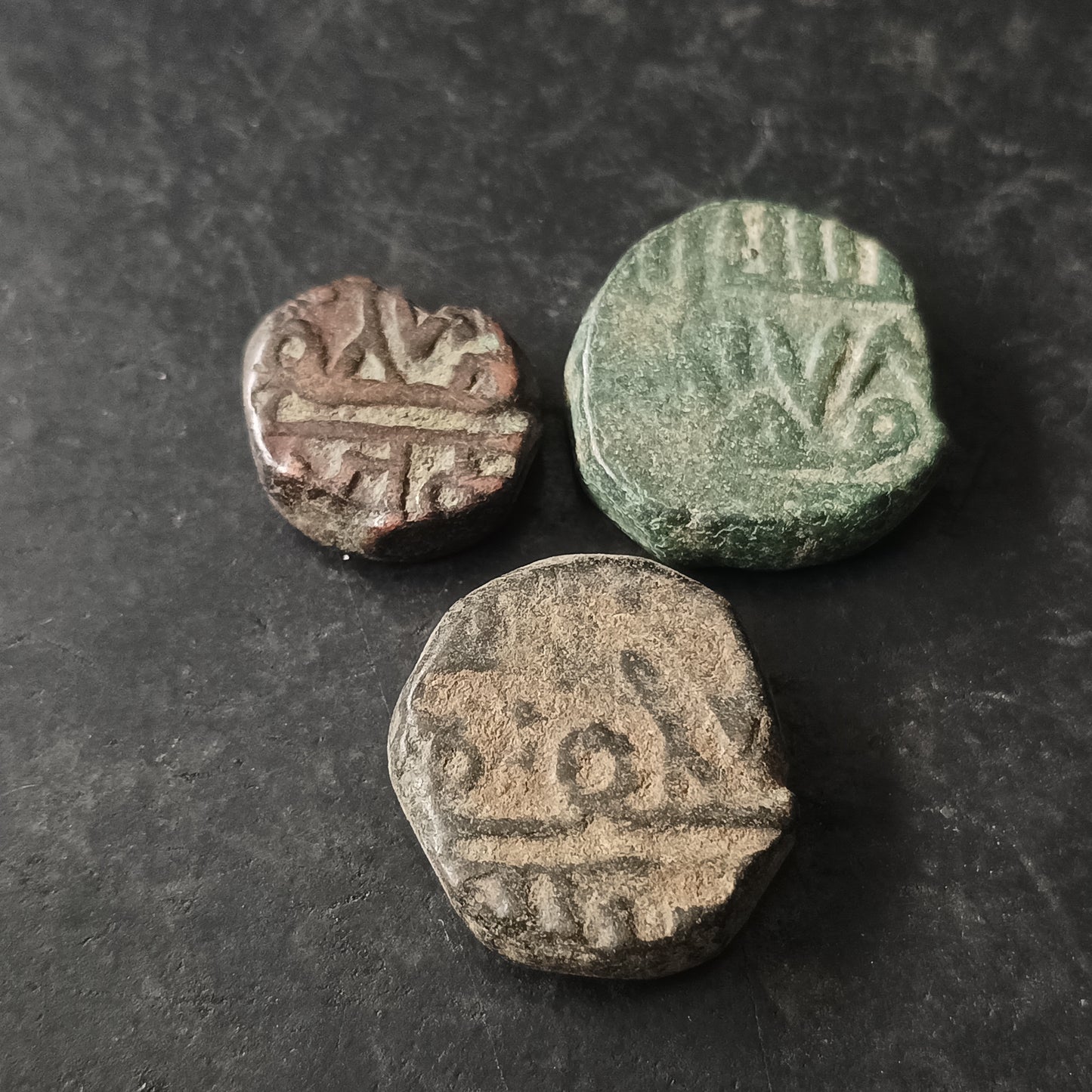 Lot of 3 Coins - 3 Variety of Dokdo Coins - Kingdom of Nawanagar (Ref : AUC1439)