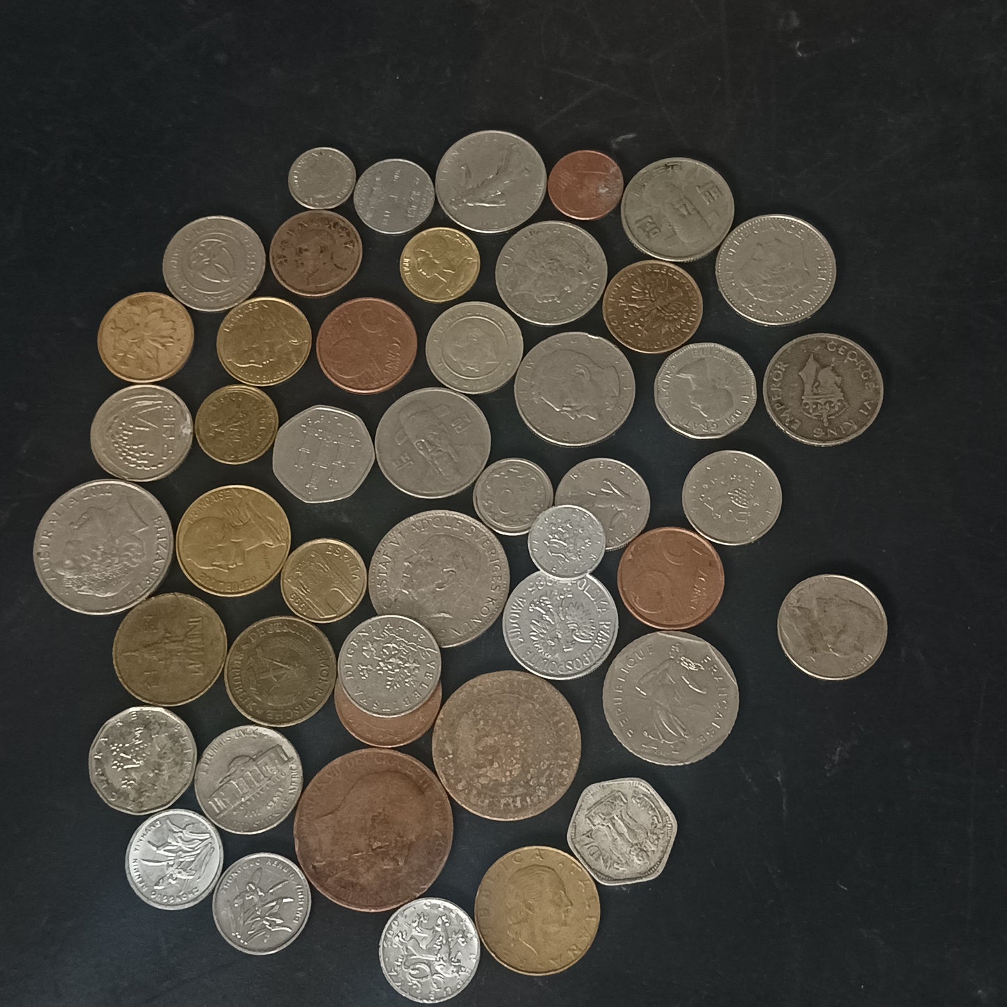 Lot of 47 Coins - Mix Countries and denominations (Ref : AUC1597)