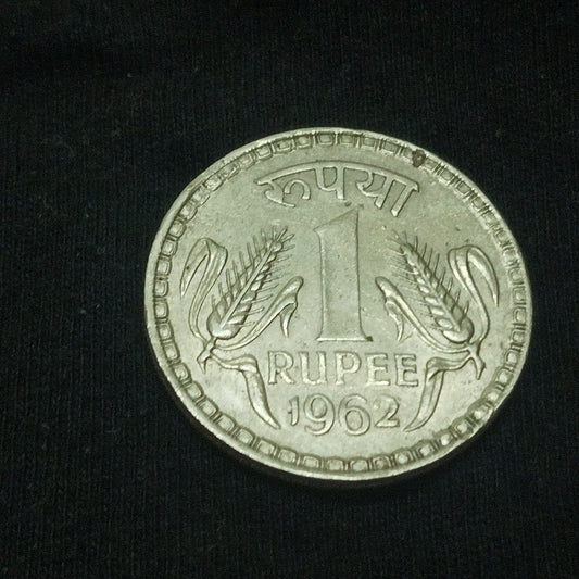 1 Rupee 1962 XF +  Calcutta Scarce - (Ref : 140611)