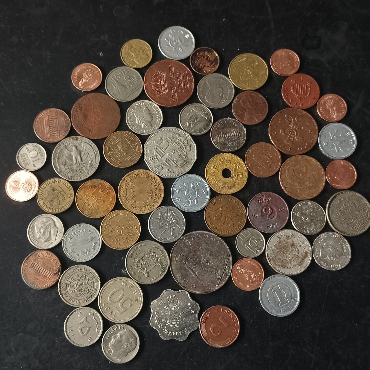 Lot of 54 Mix World Coins - (Ref: AUC1786)