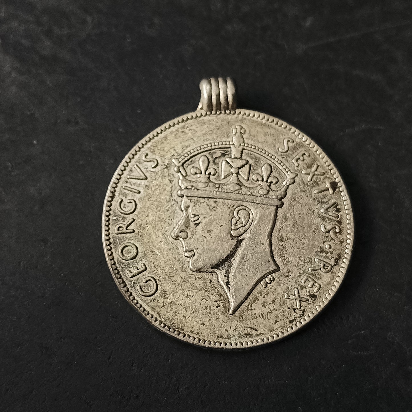 1 Shilling 1948 - East Africa (Ref: AUC1784)