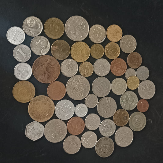 Lot of 47 Coins - Mix Countries and denominations (Ref : AUC1597)