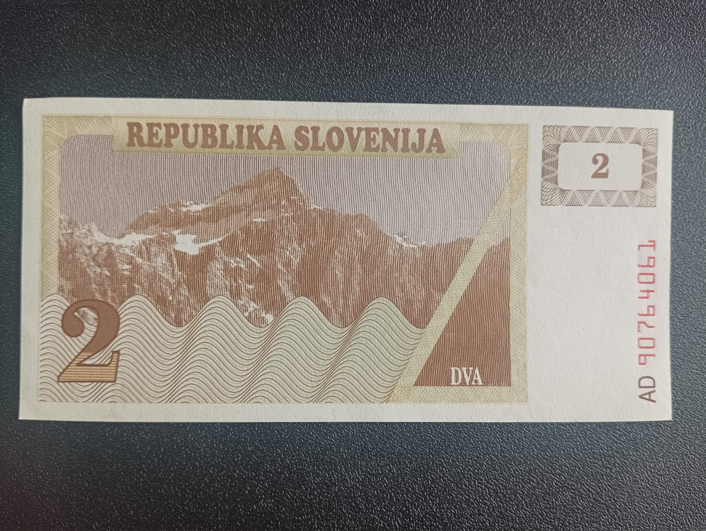 2 Tolarja UNC - Slovenia