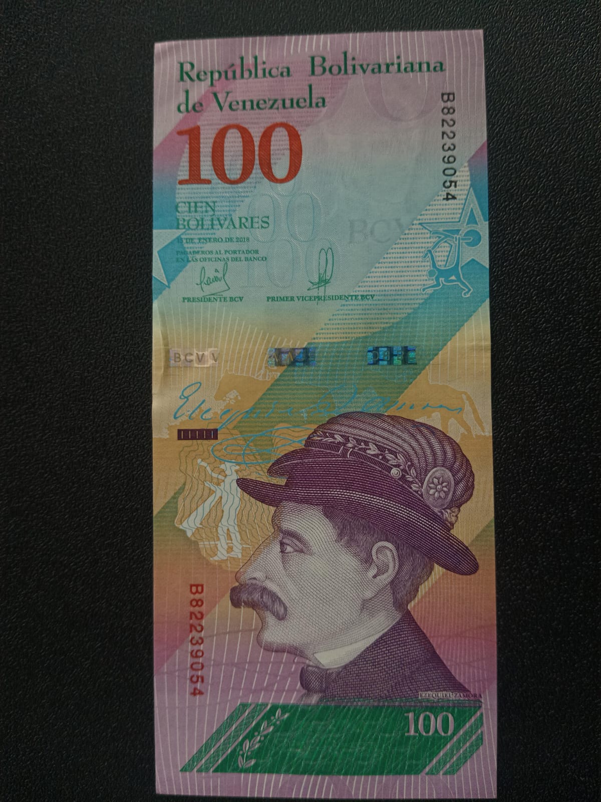 100 Bolivares UNC - Venezuela